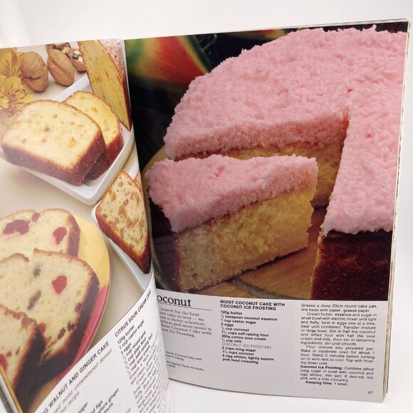 VINTAGE Cakes and Slices dessert recipe cookbook ~ Softcover Australian book - Picture 11 of 16
